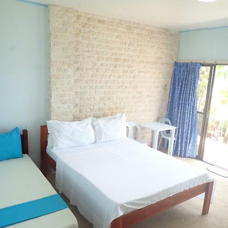 Nost Cottages Lapu-Lapu City Esterno foto